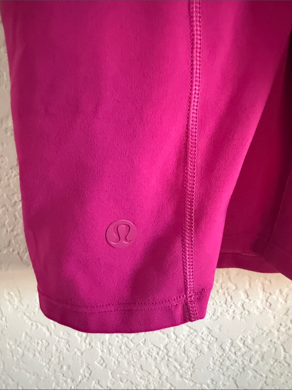 Lululemon Key to Balance Tank In Ripened Raspberry. Size 4 - Picture 6 of 9